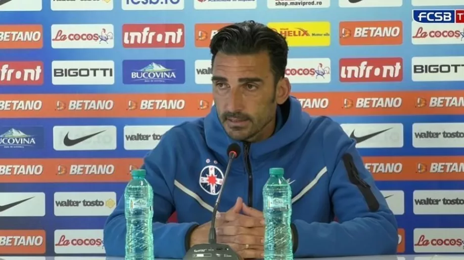 "Είμαι εδώ για να μιλάω για ποδόσφαιρο/Μου είπαν θα έχουμε 30000 κόσμο!"