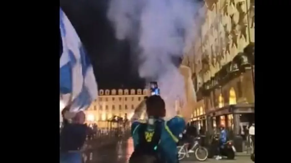 Τρελαμένοι οπαδοί της Νάπολι πανηγύρισαν το πρωτάθλημα στην «καρδιά» του Τορίνο