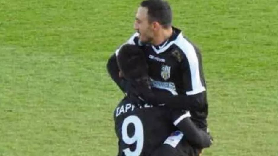 Deal με Θεοδούλου