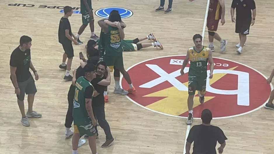 Κεραυνός - ΑΕΚ: Break... και "κιτρινοπράσινο" double! (φώτος)