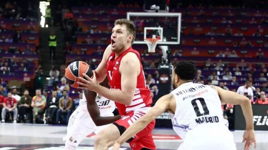 Βοηθός Κινγκς για Βεζένκοφ: "Σπουδαίος στο Final 4/Μας ενδιαφέρει"