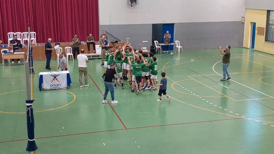 Συγχαρητήρια στους πρωταθλητές