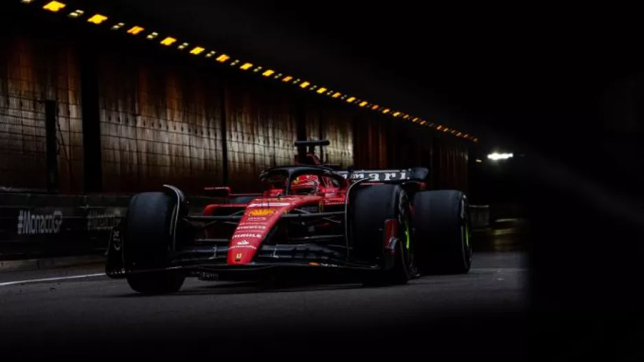 Το συγγνώμη της Ferrari στον Λεκλέρκ