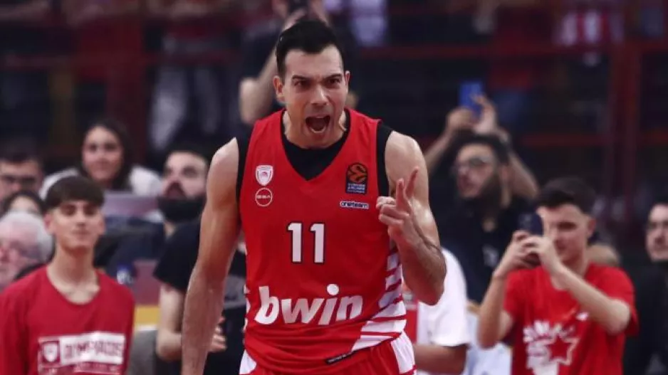 "Έπνιξε" τη Φενέρ και πάει... Final 4 ο Ολυμπιακός!
