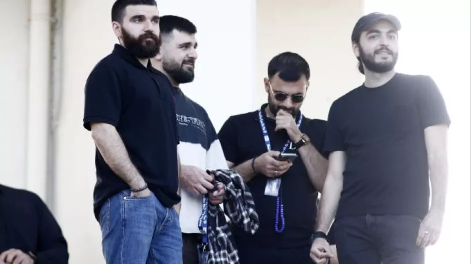Στο πλευρό του ΠΑΟΚ Γιώργος και Νίκος Σαββίδης 