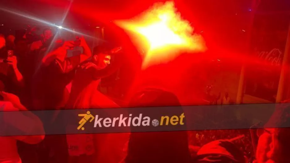 ΑΠΟΘΕΩΣΗ για Σωφρόνη και παίκτες! (βίντεο/φώτος)