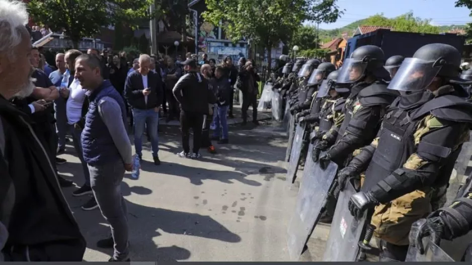 Ένταση στο Κόσοβο: Παρεμβάσεις ΕΕ και ΗΠΑ για αποκλιμάκωση