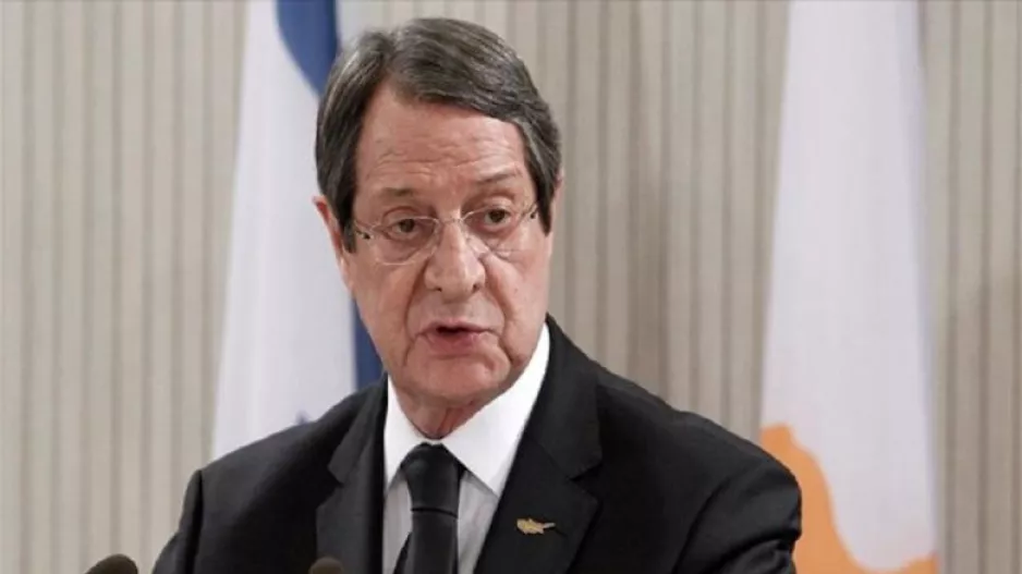Αναστασιάδης: Απαντά στον Παπαχαραλάμπους με επιστολές και τεκμήρια