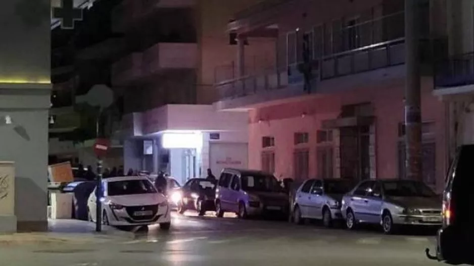 Νέο οπαδικό επεισόδιο μεταξύ νεαρών στο κέντρο της Λάρισας