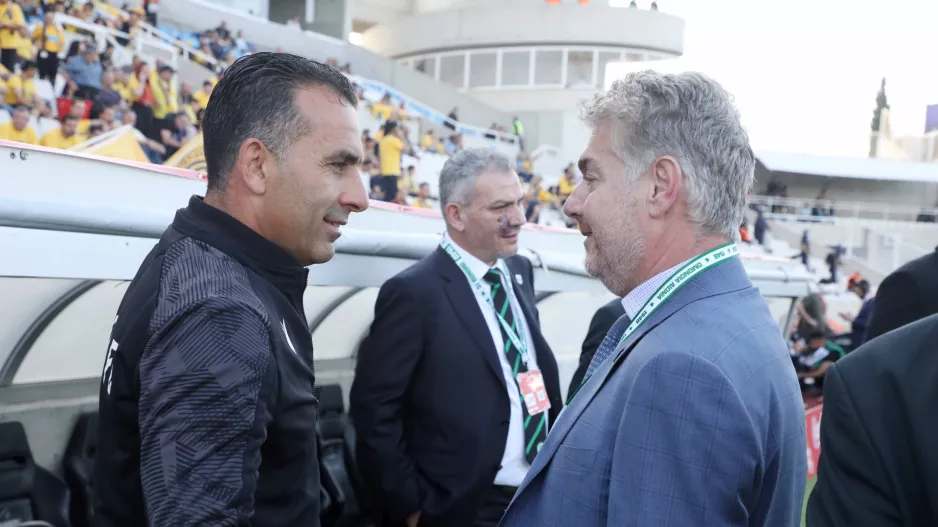 Με χαμόγελα... Παπασταύρου - Σωφρόνης 