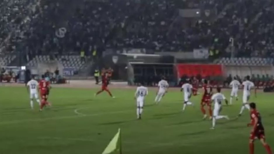 Η "οβίδα" από την Ανατολική! (βίντεο)