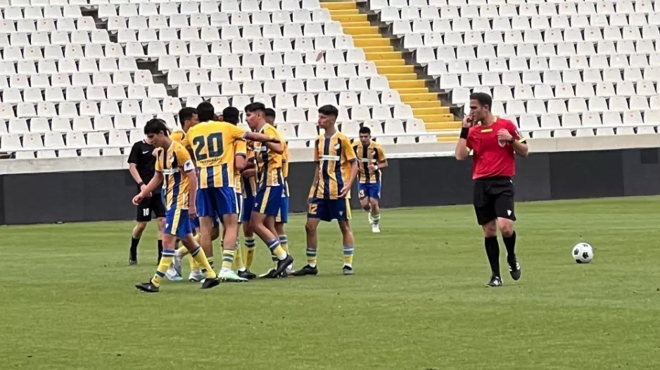 Super Cup Κ17/ Άνετα... με εξάρα το ΑΠΟΕΛ! (Φώτος)