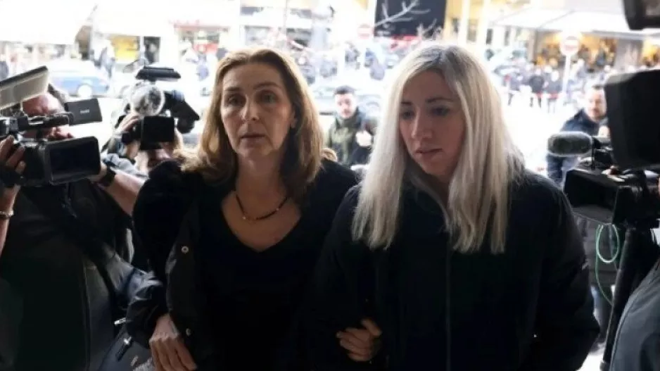 Συγκλονιστικό ξέσπασμα της μητέρας του Άλκη Καμπανού: «Μόνο το δικό μου παιδί δεν θα πάρει πτυχίο»
