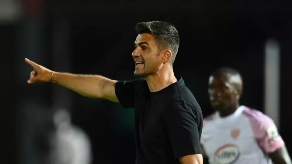 Τι ανακοίνωσε στους ποδοσφαιριστές και πήρε "ζεστό" χειροκρότημα απ' όλους!