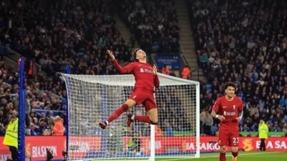 «Βλέπει» Champions League η «καυτή» Λίβερπουλ, βυθίζεται στον πάτο η Λέστερ 