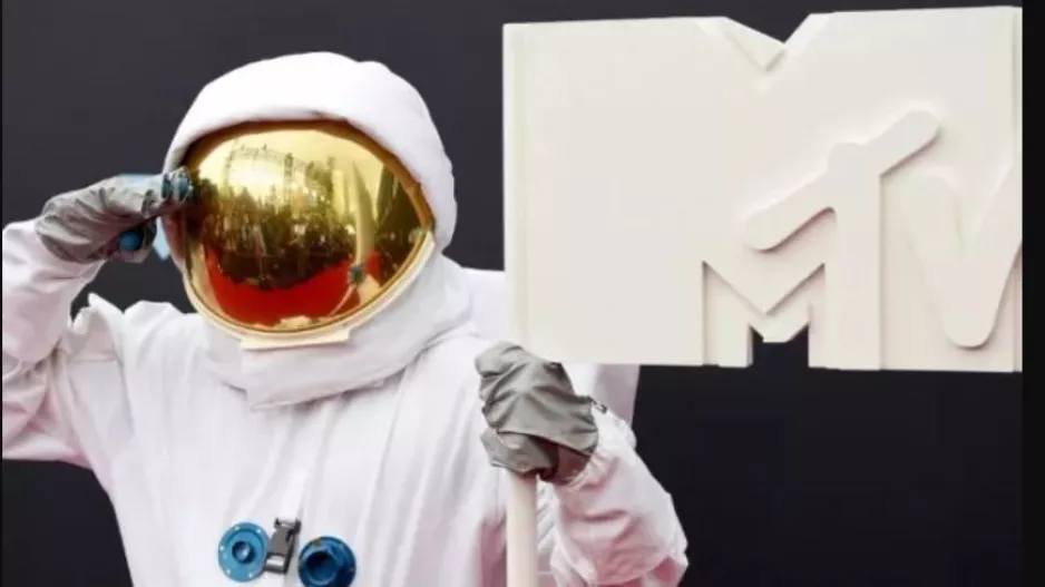 Τέλος εποχής για το MTV News μετά από 36 χρόνια!