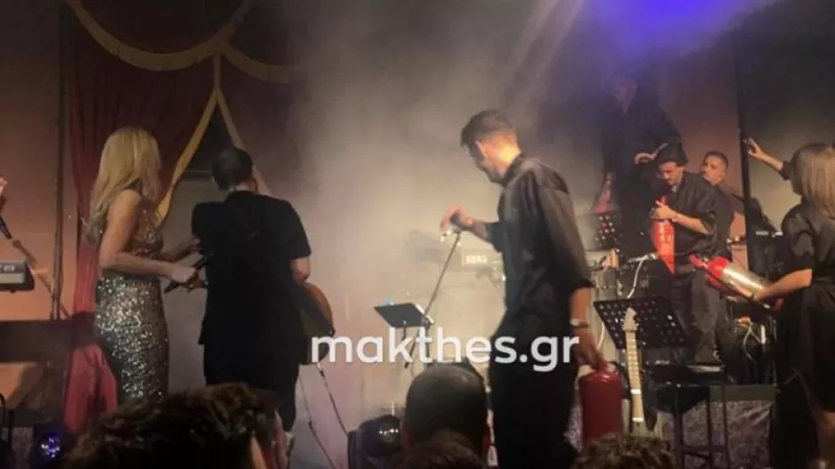 Φωτιά στο μαγαζί που τραγουδάει η Νατάσα Θεοδωρίδου (βίντεο)
