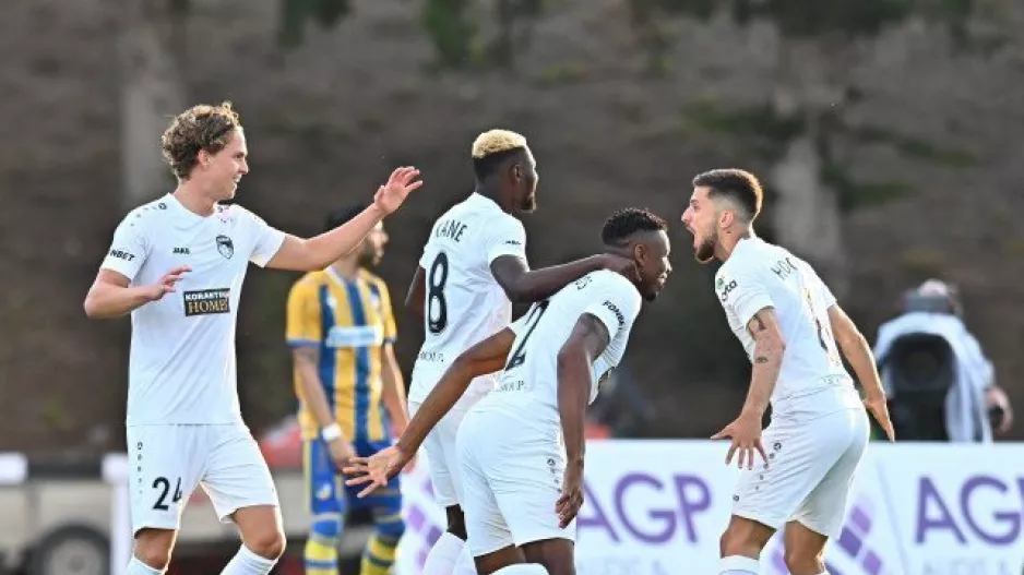 Ξανά 1-1