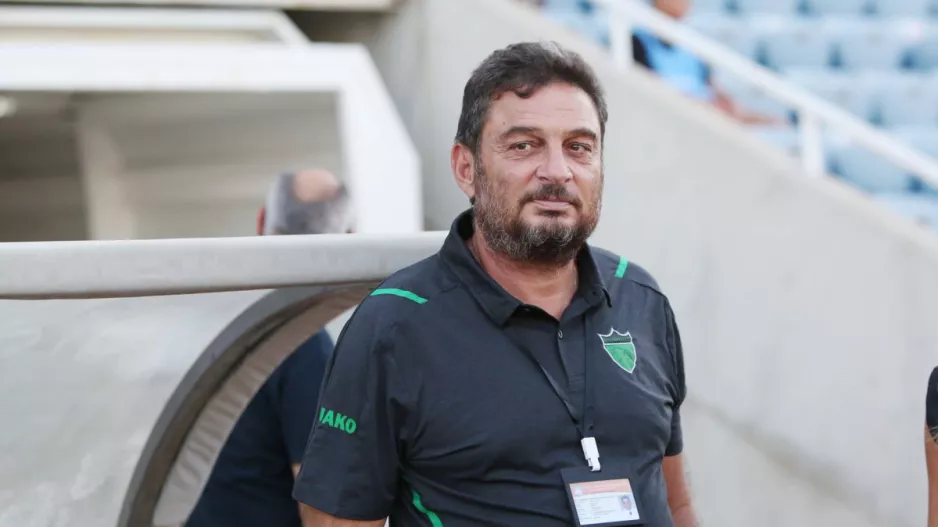 "Αυτή η ιστορία επαναλήφθηκε πολλές φορές..."