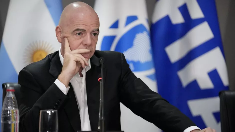  Η FIFA επέκτεινε την αναστολή των συμβολαίων των ξένων σε Ρωσία και Ουκρανία για άλλον ένα χρόνο!