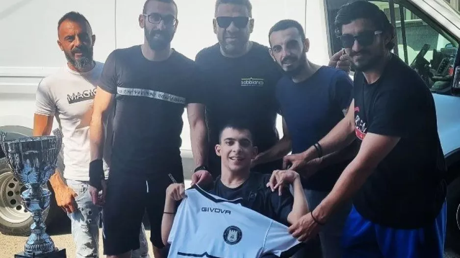 Κίνηση respect από Ξυλοφάγου FC (φώτος)