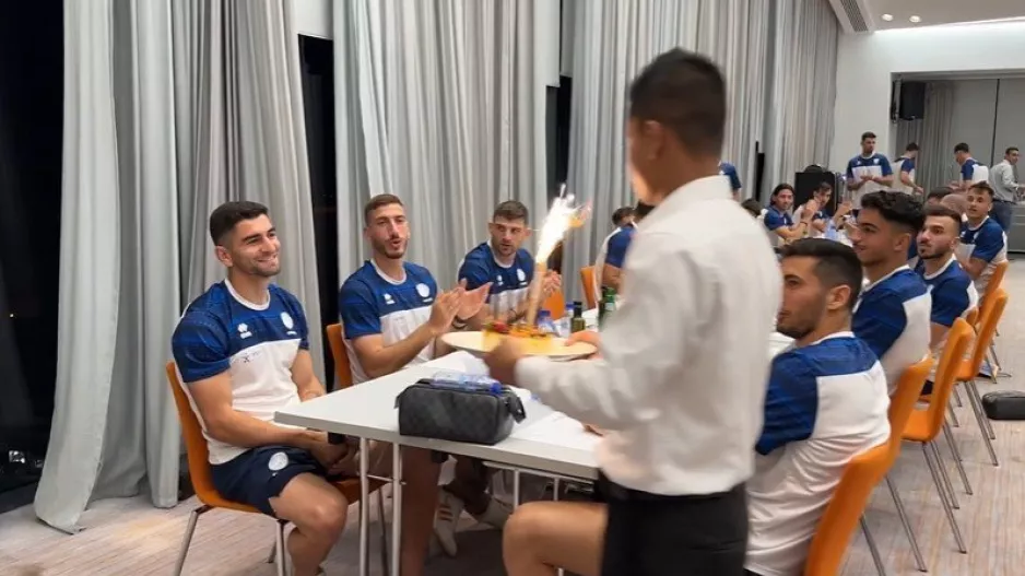 Έσβησε κεράκια ο Κούσουλος (βίντεο)