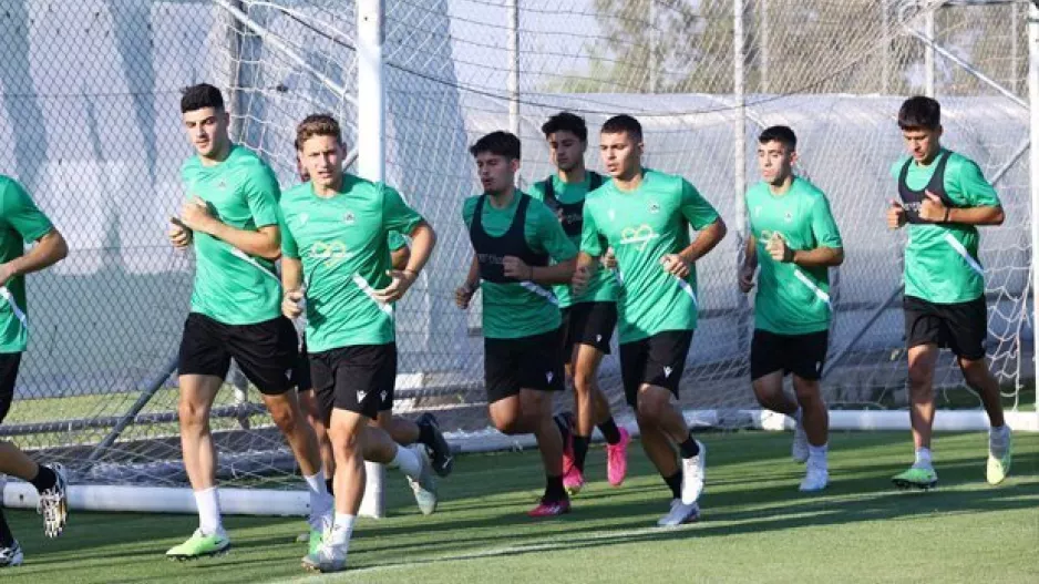 Ομόνοια - Οι μικροί και οι άλλοι "μικροί" δίπλα τους!