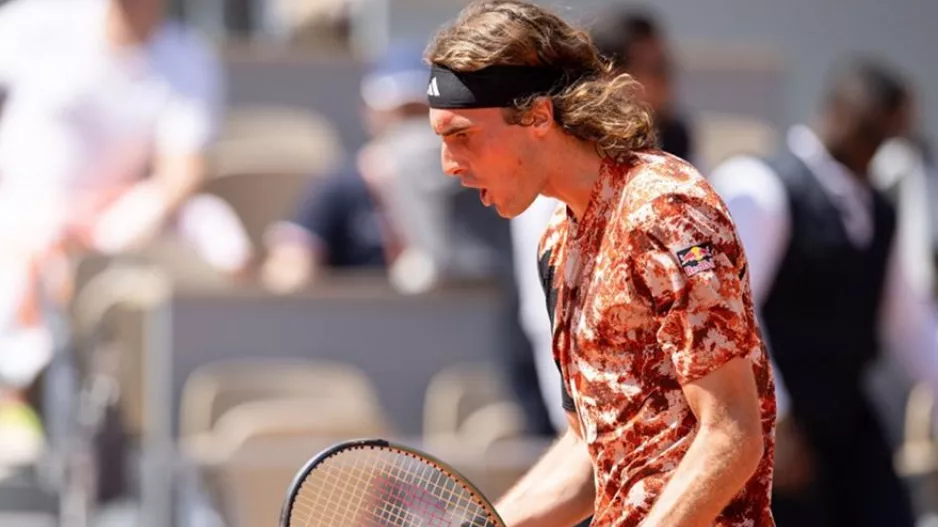 Τυφώνας Τσιτσιπάς πέρασε στους «8» του Roland Garros και τώρα… τα δύσκολα!
