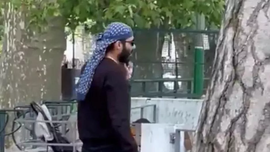 Σε σοκ η Γαλλία: Ποιος είναι ο δράστης της επίθεσης με μαχαίρι σε παιδική χαρά