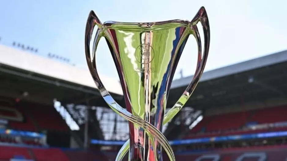 Σήμερα, τελικός UWCL
