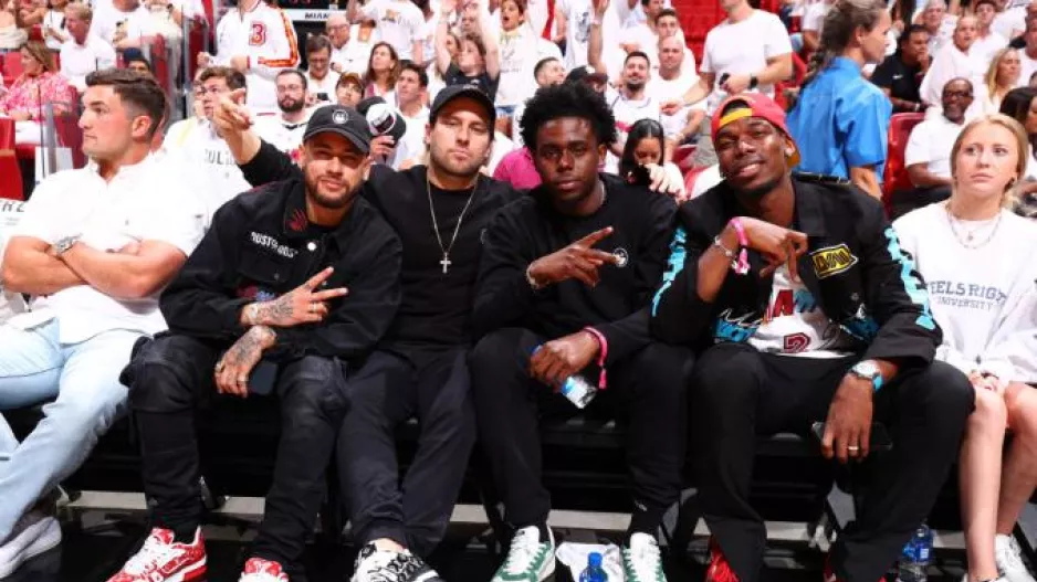 Παρών στο game 3 των τελικών του NBA και ο Πογκμπά!
