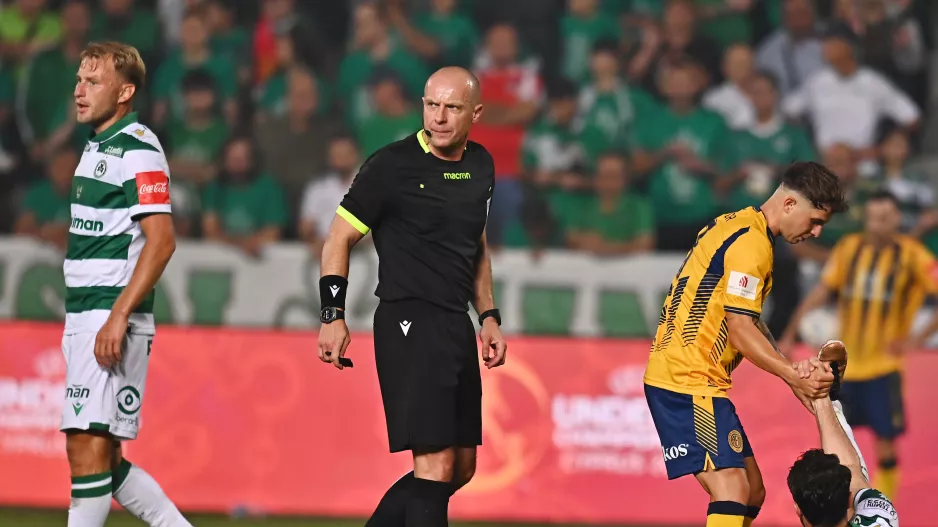 Η UEFA εξετάζει αντικατάσταση του Μαρτσίνιακ από τον τελικό λόγω καταγγελιών