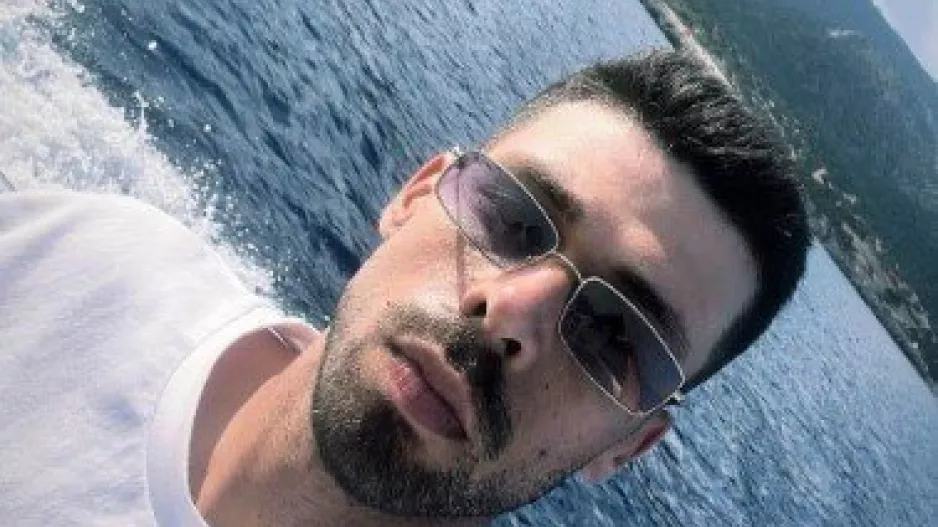 Γαλάζιο... φόντο!