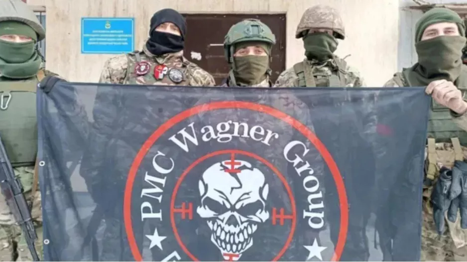 Ρωσία: Αποσύρεται η δίωξη κατά της Wagner -Παραδίδουν τα όπλα οι μισθοφόροι του Πριγκόζιν