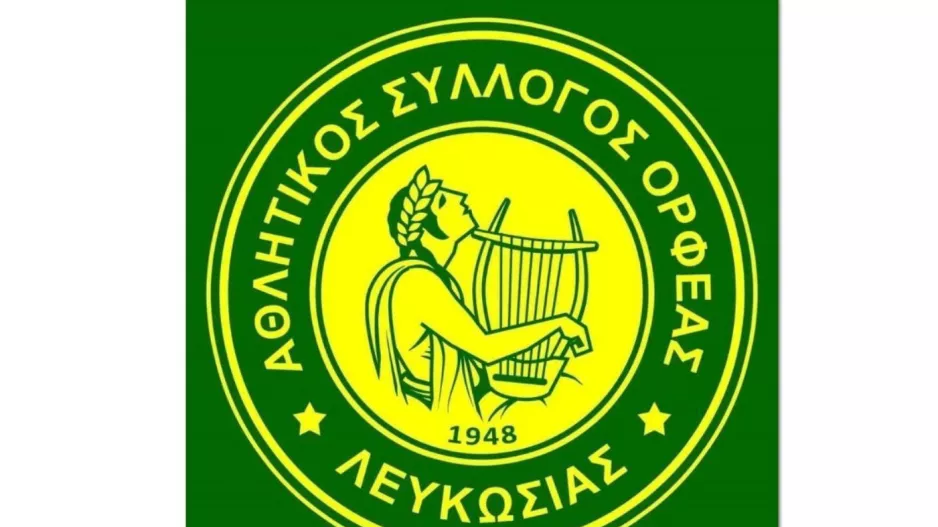 Ανακοίνωσε 10 ανανεώσεις