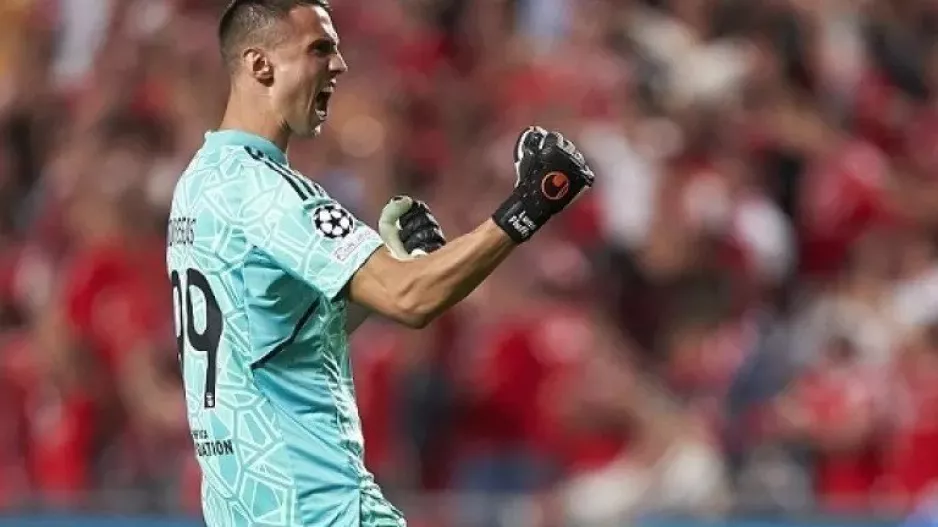 Ο Βλαχοδήμος πρωτοσέλιδο στην «A Bola»: «Παραμένει ο Νο1 της Μπενφίκα»