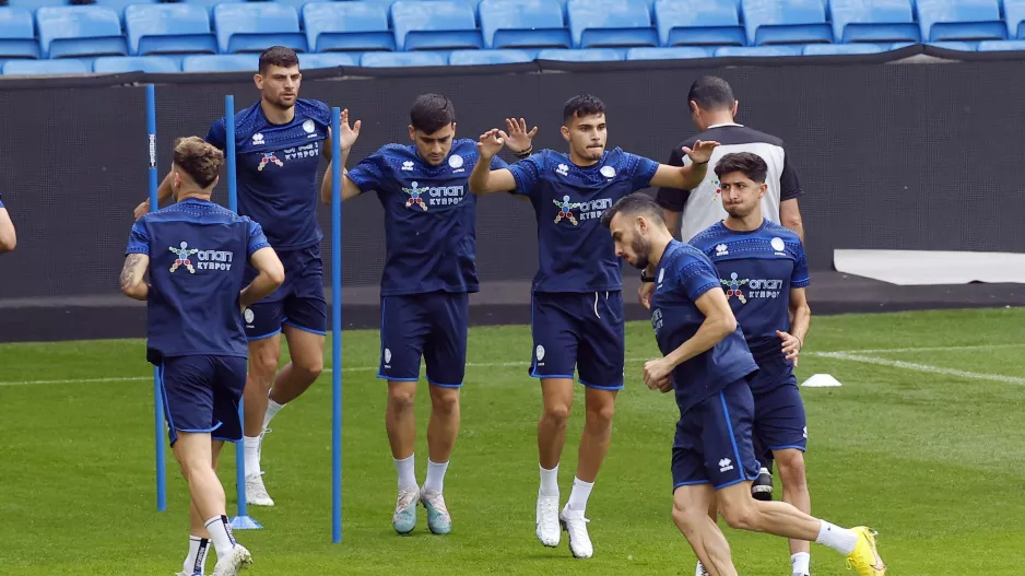 (ΦΩΤΟΣ) Η προπόνηση της Εθνικής μας στο Ullevaal Stadion