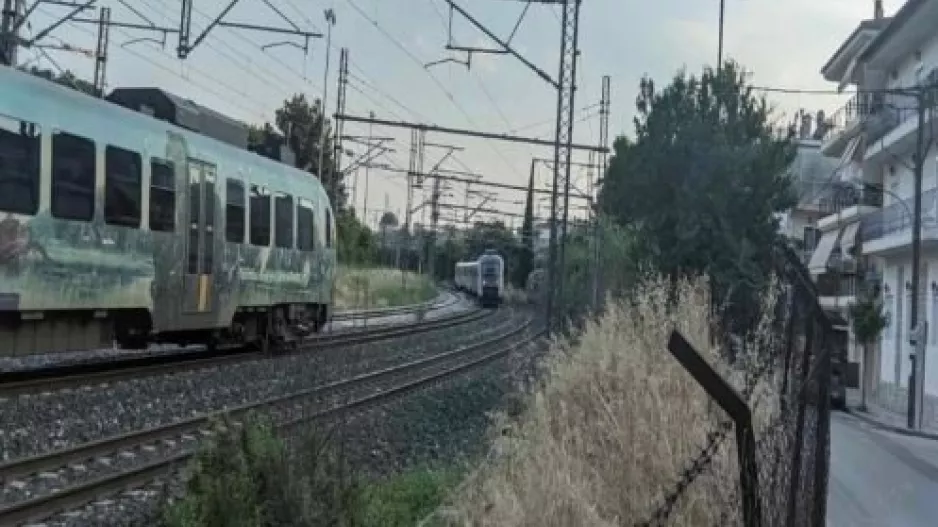 (ΕΛΛΑΔΑ) Νέα σιδηροδρομική τραγωδία αποφεύχθηκε την τελευταία στιγμή: Δύο τρένα βρέθηκαν στην ίδια γραμμή