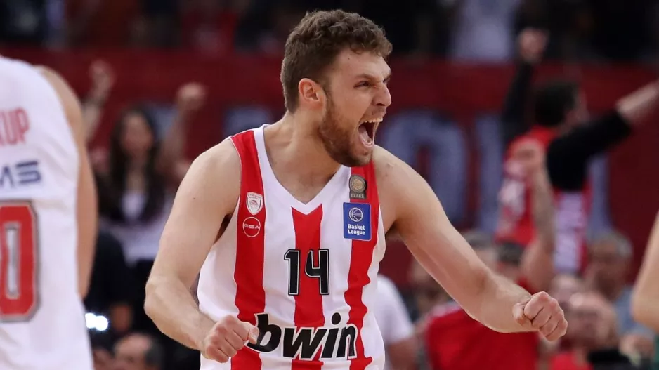 Με Βεζένκοβ ο Ολυμπιακός στο Game 3 των τελικών