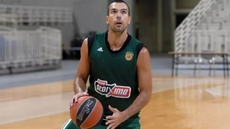 Κώστας Σλούκας: Φόρεσε τα πράσινα του Παναθηναϊκού