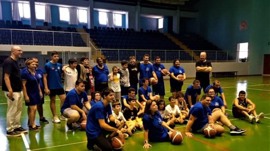 Το “ευχαριστώ” του Σωματείου η Αγάπη στους Chalkanor Suns και στο CB 