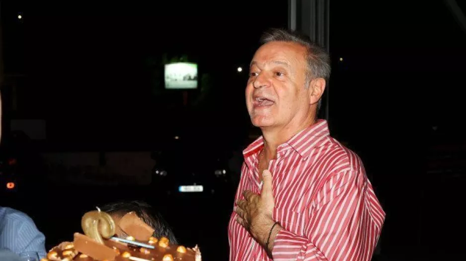 Ομίλους και πρωτάθλημα
