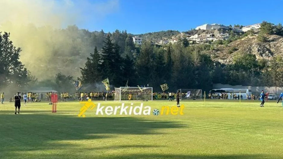 ΑΕΛ/"Κεκλεισμένων των θυρών, λόγω επικινδυνότητας των κερκίδων"