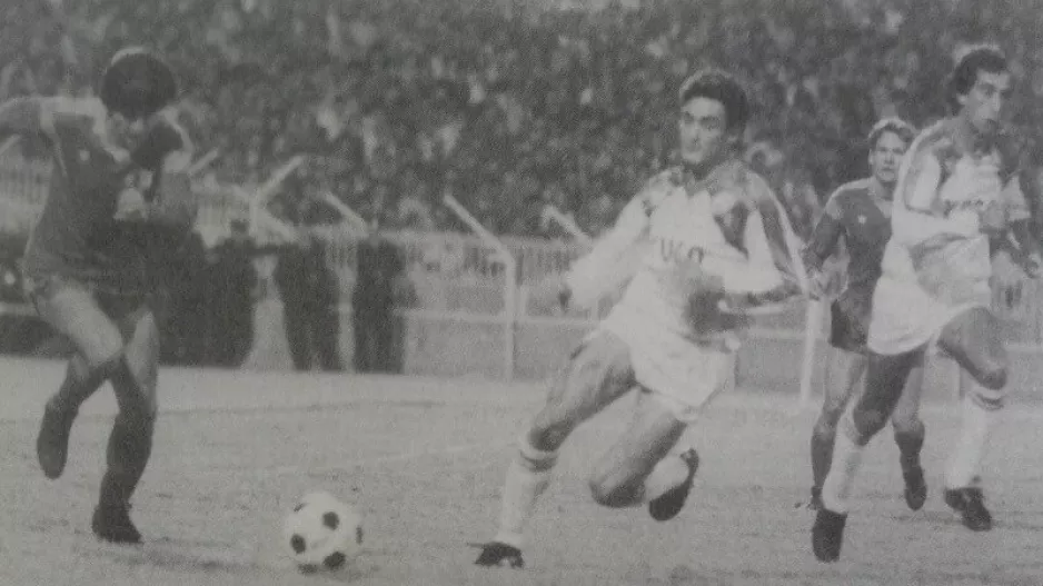 Ομόνοια/Πορεία στην Ευρώπη | Στεάουα (1987)