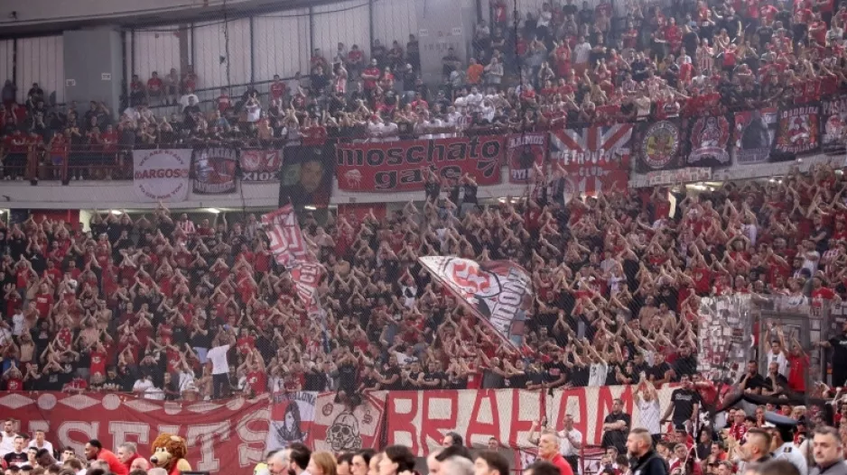 Θύρα 7 σε Σλούκα: «Ψεύτης και προδότης, είπες ότι δεν θα πήγαινες στον ΠΑΟ ούτε για 10 εκ. ευρώ»
