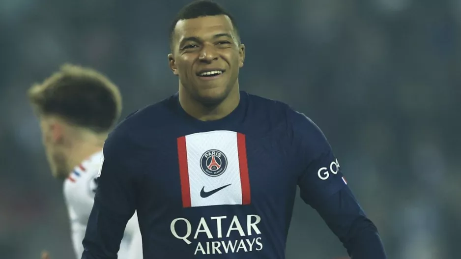 Sky Sports: "Η Παρί αποδέχθηκε την πρόταση 300 εκατομμυρίων ευρώ της Αλ Χιλάλ για τον Εμπαπέ"