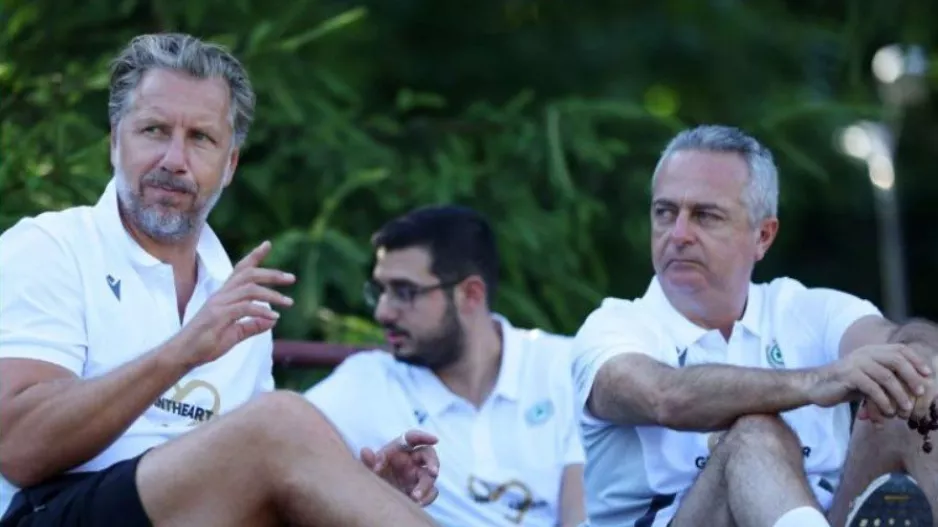 Πολλές ώρες... Γιάνσεν και Σίμος 