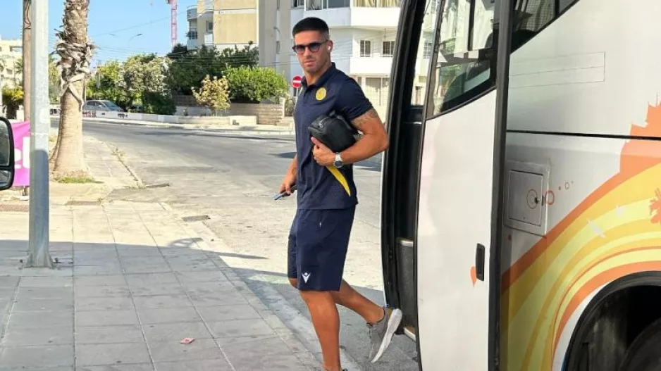 Γυαλιά ηλίου/ΑΕΛ