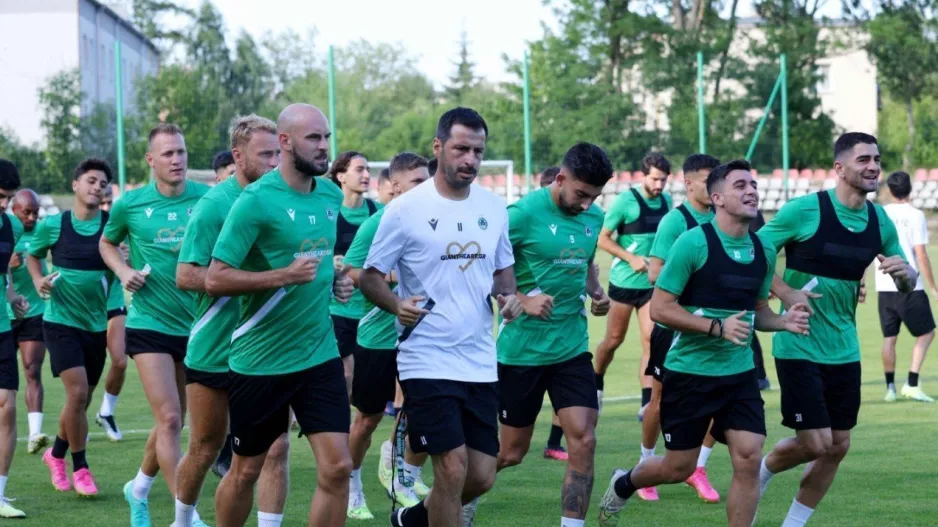 ΦΩΤΟΣ-ΒΙΝΤΕΟ από την απογευματινή προπόνηση της Ομόνοιας στο Κίελτσε