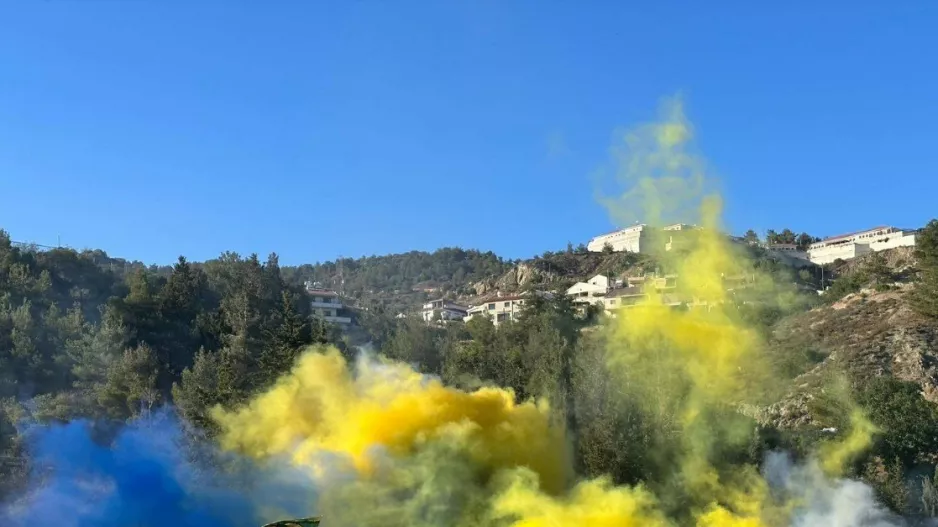 Θύρα 3 / Κίτρινη Κόλαση 